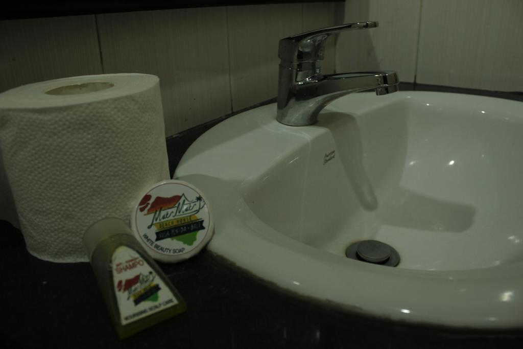 Maemae Beach House Hotel Nusa Penida Ruang foto